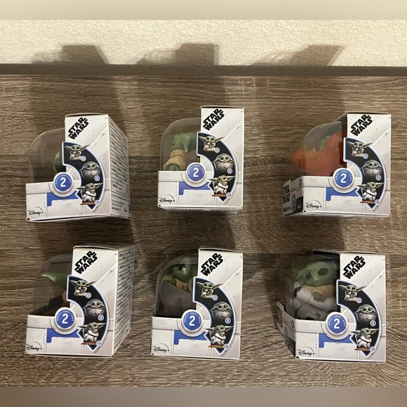 Disney + Star Wars The Bounty Collection Mandalorian Grogu Series 2 Set - Picture 3 of 6